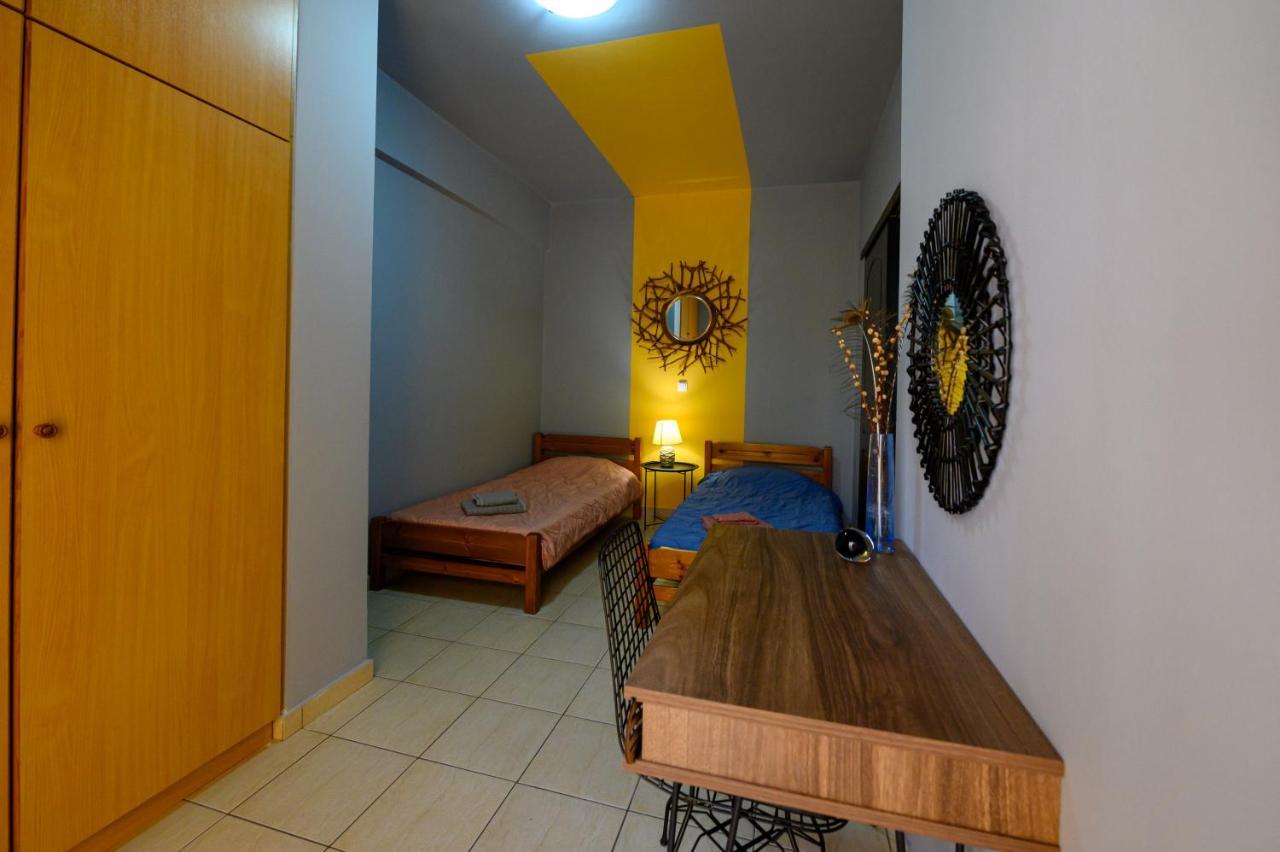 Rea Apartment II "1Minute From The Beach" Kalamata Luaran gambar